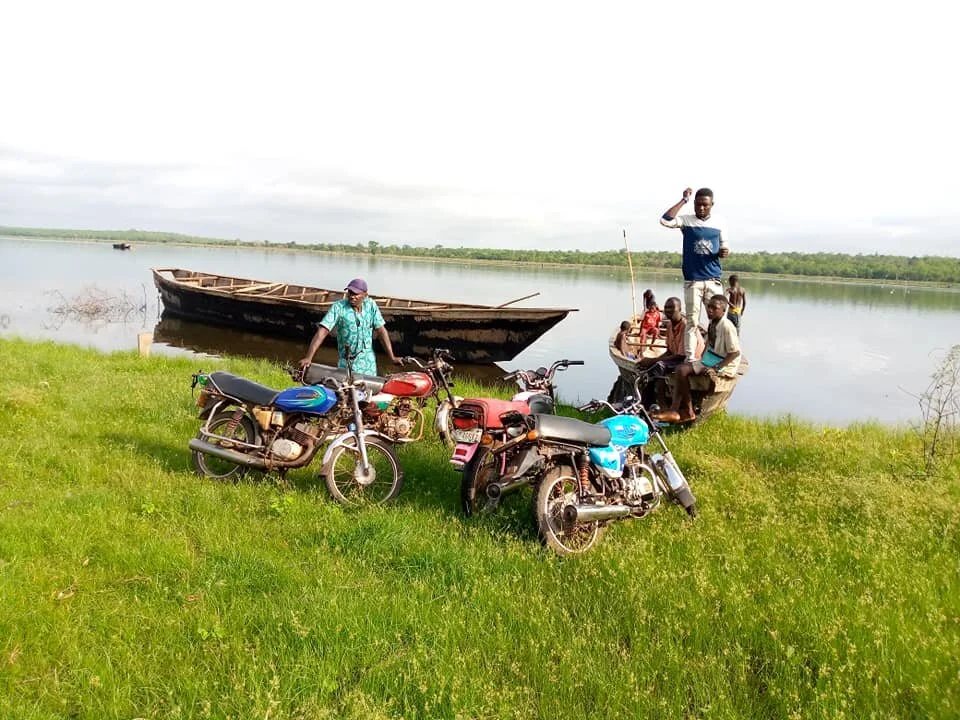  We rented four motorbikes and took them across the dam with us. 