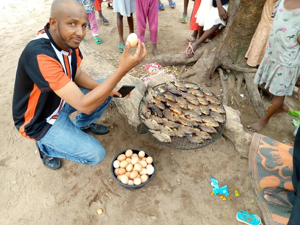  And eggs...you can never have enough eggs and dried fish, right?? 