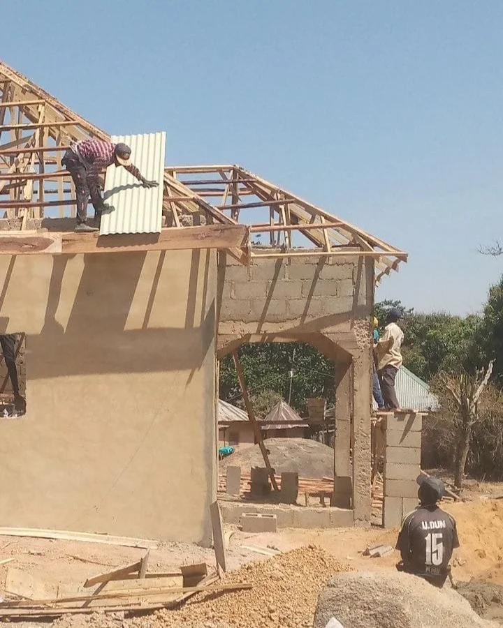  The sheet metal roofing is going on, NOW! 